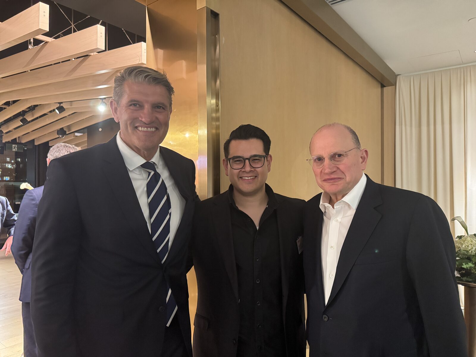 Ryan Li meeting the Chairman of the AIA Group in Auckland